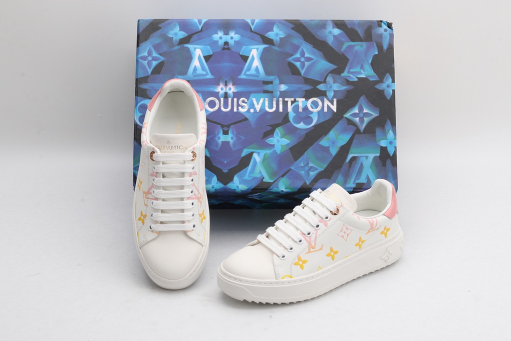 L*V SNEAKER